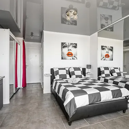 Appartement Clubber Naturiste Design