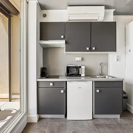 Clubber Naturiste Design Agde