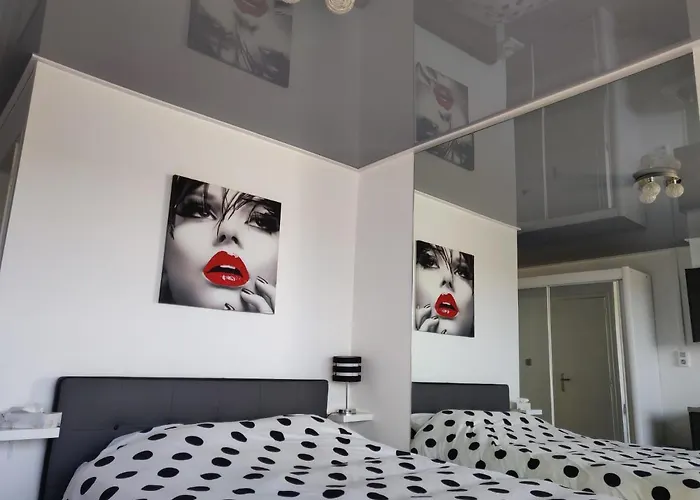 Clubber Naturiste Design * Agde